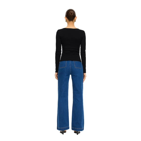 KIVARI Tallulah V Neck Top in Black, view 5