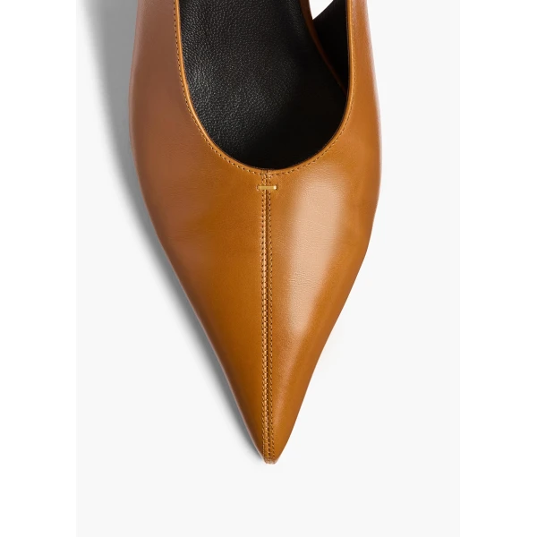 Bella Low Pump in Cuoio Glazed Leather - Image 5
