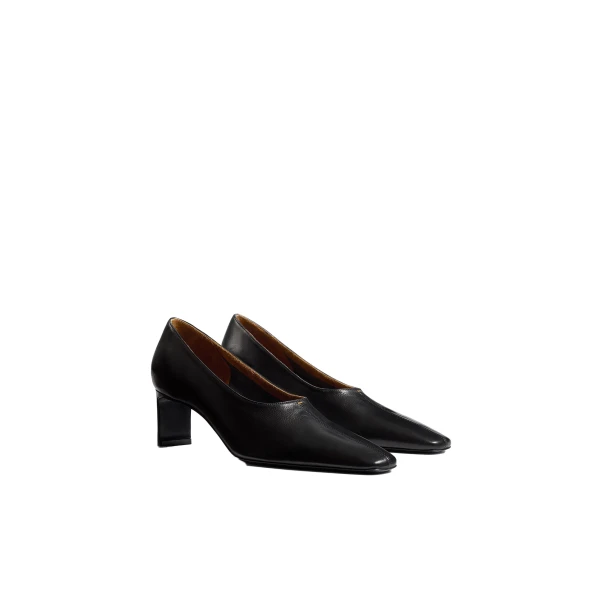 Cecilia Pump in Black Leather - Image 2