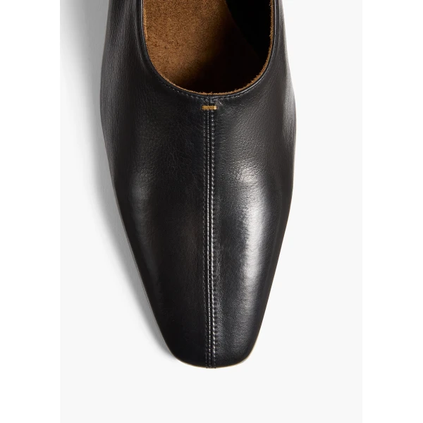 Cecilia Pump in Black Leather - Image 5
