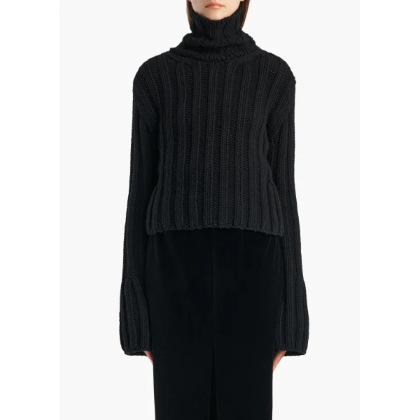 Kelly Sweater in Black - Image 3