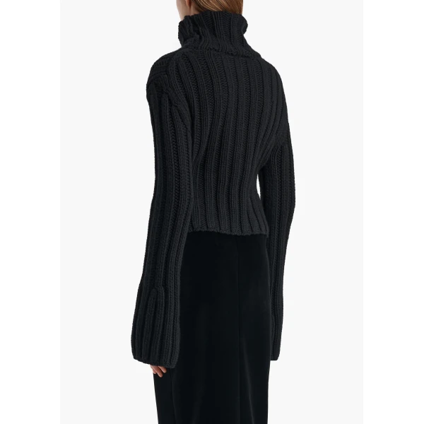 Kelly Sweater in Black - Image 4
