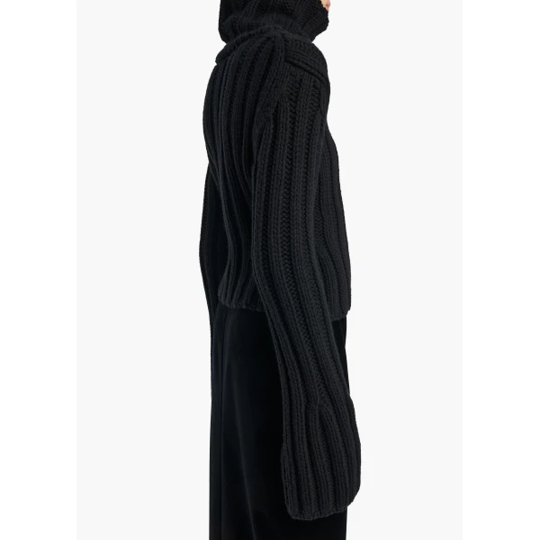 Kelly Sweater in Black - Image 6