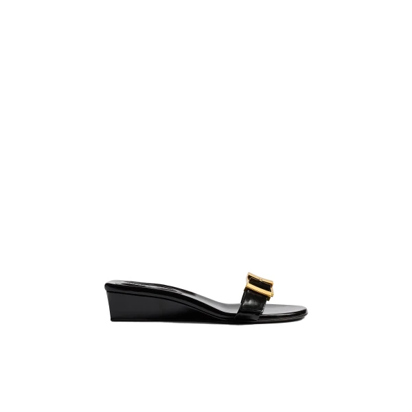 Manhattan Sandal in Black Glazed Leather