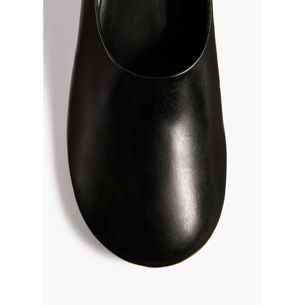 Marcy Pump in Black - Image 5