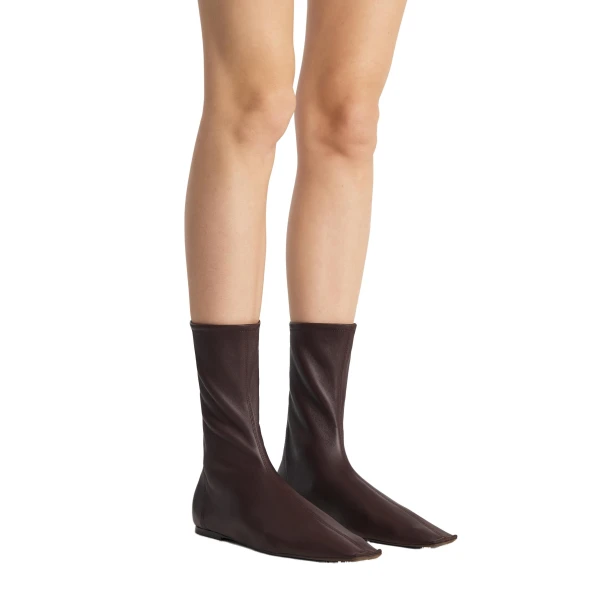 Marlene Boot in Rouge Noir - Image 3