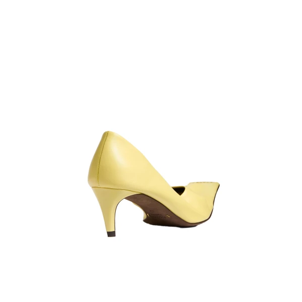 Marlene Low Pump in Pale Yellow - Image 4