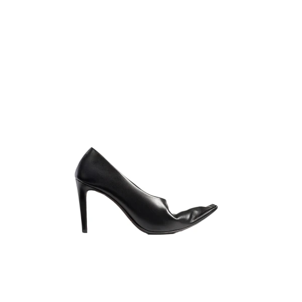 Marlene Pump in Black Glazed Leather