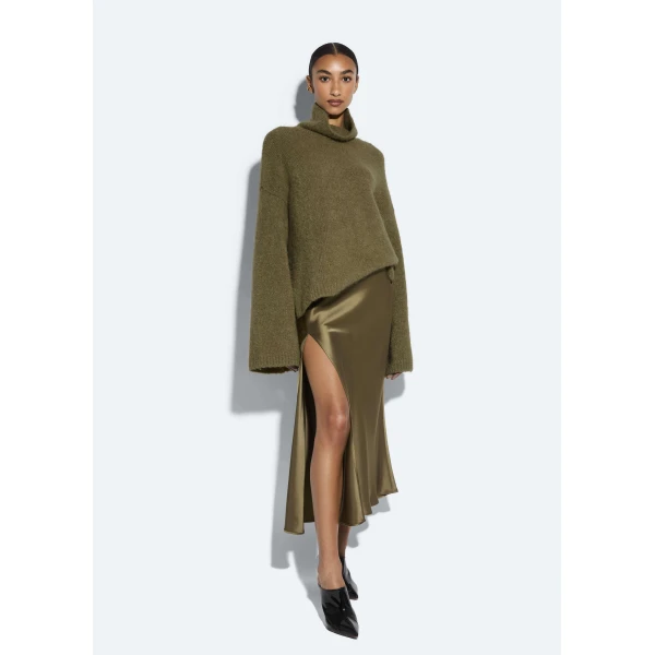 LaPointe skirts