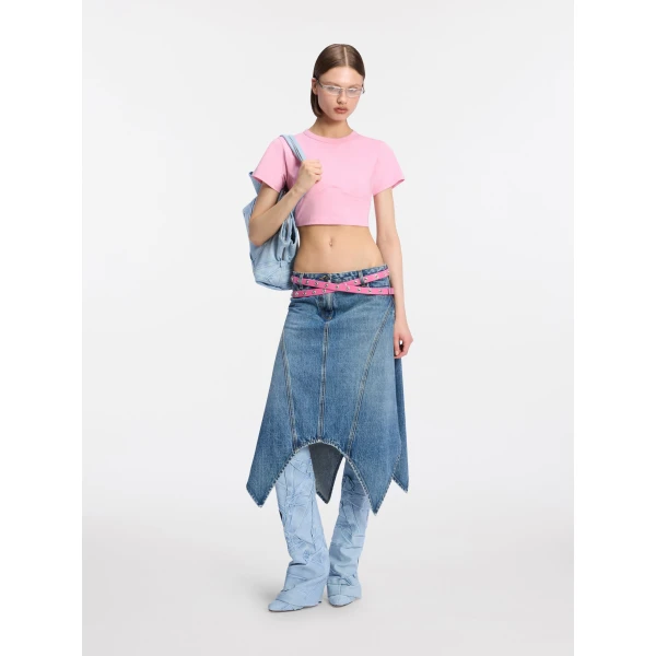 Light pink t-shirt