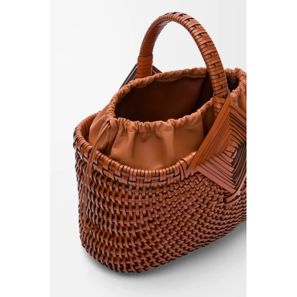 Loewe Diamond Square Basket in calfskin, Tan | Totes & Top-Handle Bags | Luxury Shoes 