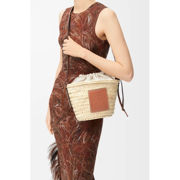 Loewe Drawstring bucket in palm leaf and calfskin, Natural/Tan | Totes & Top-Handle Bags | Luxury Shoes 