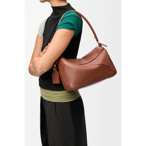 Loewe Medium Featherlight Puzzle bag in nappa lambskin, Pecan | Shoulder & Crossbody Bags | Luxury Shoes 