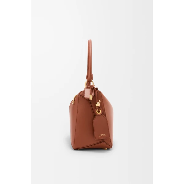 Loewe Medium Featherlight Puzzle bag in nappa lambskin, Pecan | Shoulder & Crossbody Bags | Luxury Shoes 