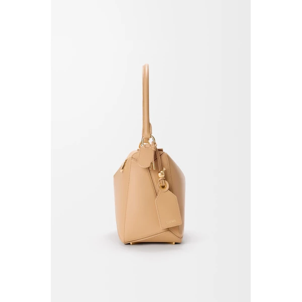 Loewe Medium Featherlight Puzzle bag in nappa lambskin, Silk Beige | Shoulder & Crossbody Bags | Luxury Shoes 