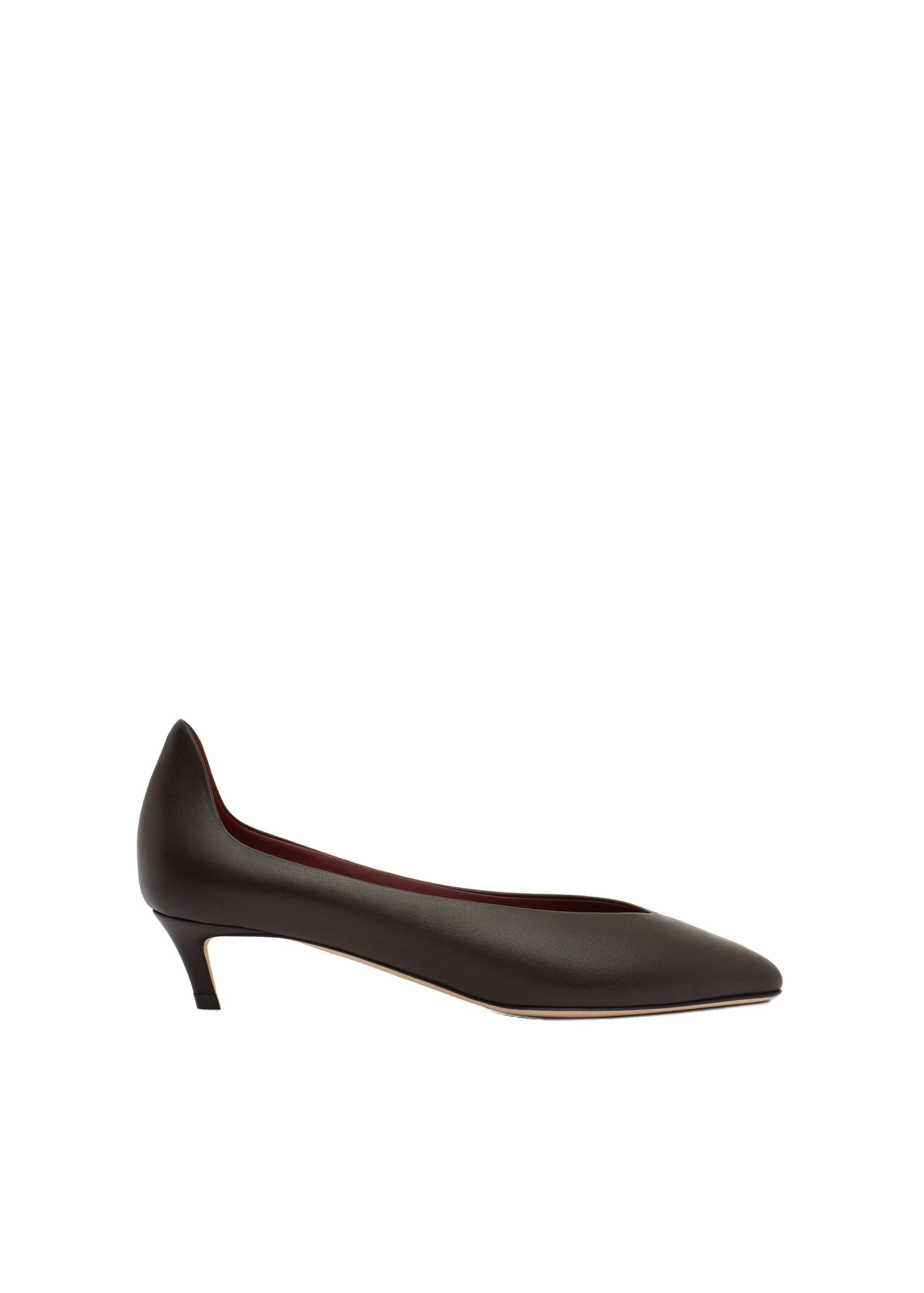 Magda Butrym Almond pumps in brown leather | Luxury Shoes Magda Butrym Almond pumps in brown leather