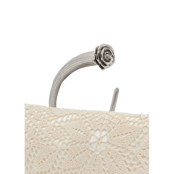 Bracelet crochet bag in cream satin with silver handle - Image 4