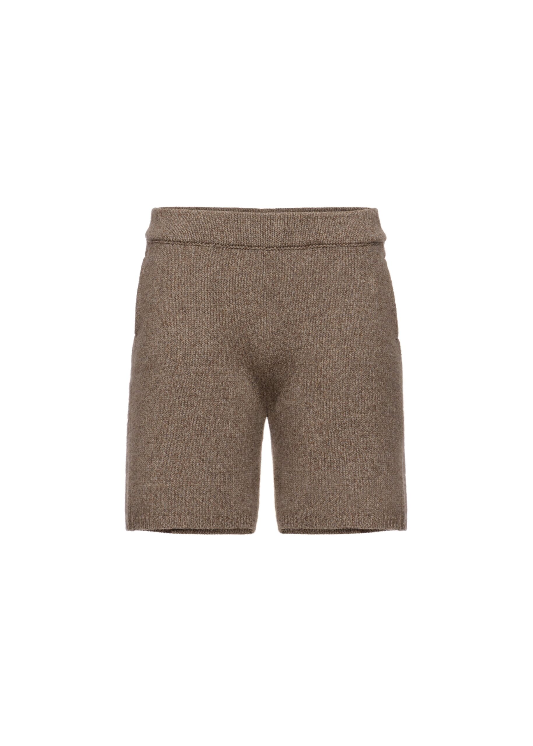 Magda Butrym Cashmere bermuda knit shorts in beige | Shorts at Luxury Shoes Magda Butrym Cashmere bermuda knit shorts in beige