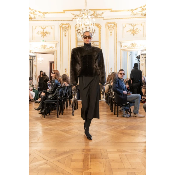 Fur jacket in brown - Image 5