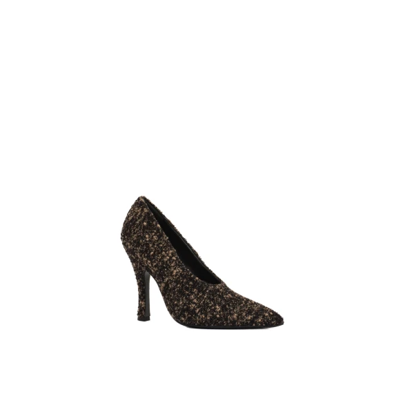 Loom-woven pointed pumps in black - Image 2