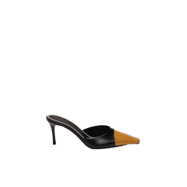Pointed-toe mules in black and gold leather