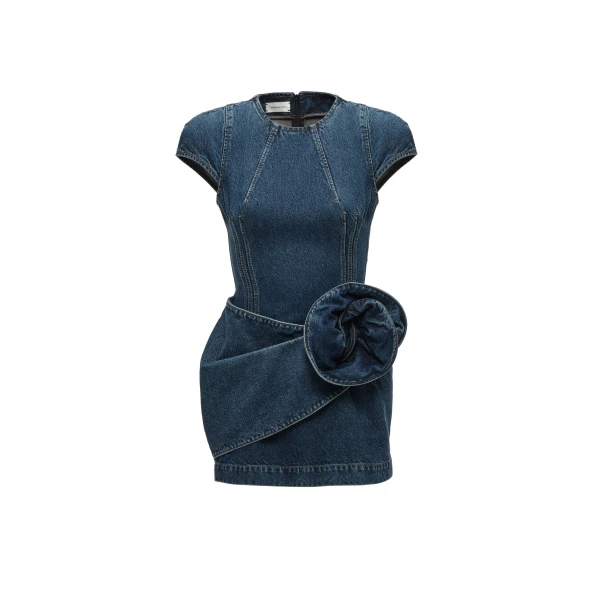 Short-sleeve denim mini dress with sculpted flower in blue