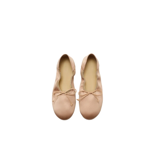 Soft ballet flats in nude satin - Image 3