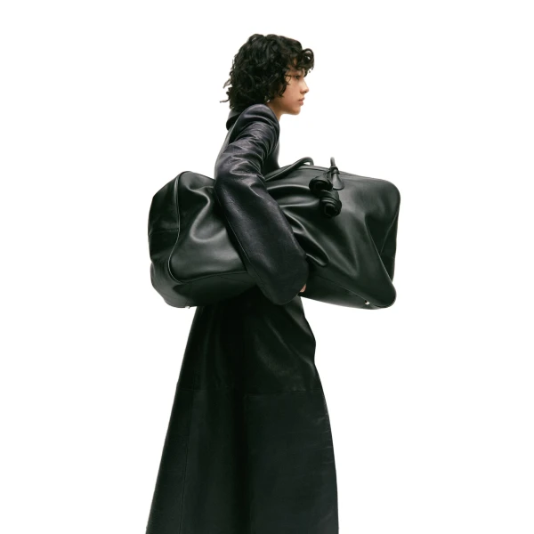 Travel Brigitte bag in black leather - Image 6