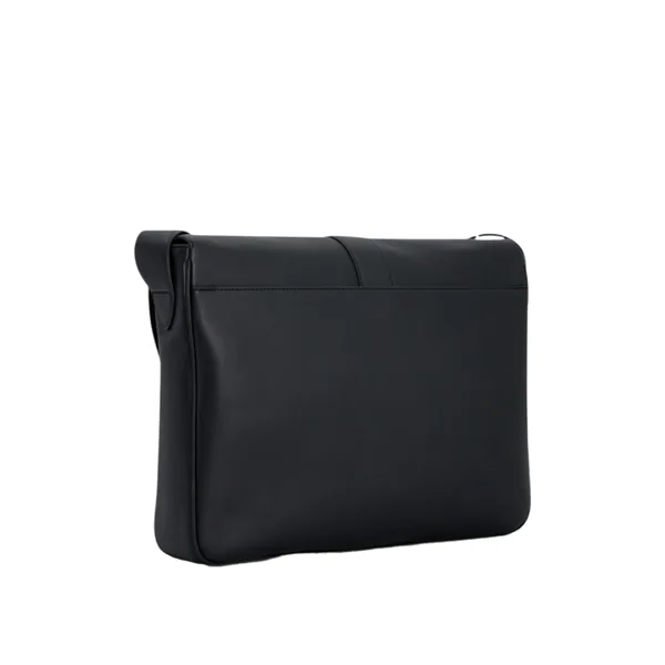 Oroton Nicholas messenger