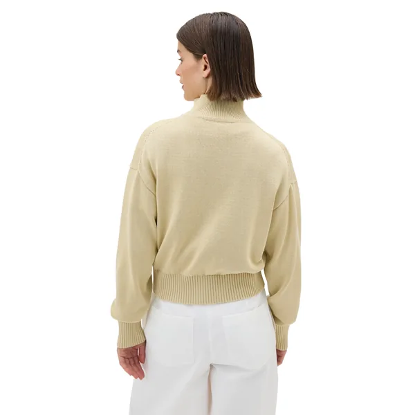 Blonde knitwear