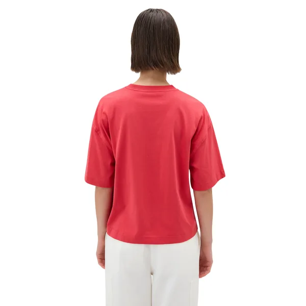 Market Red tops