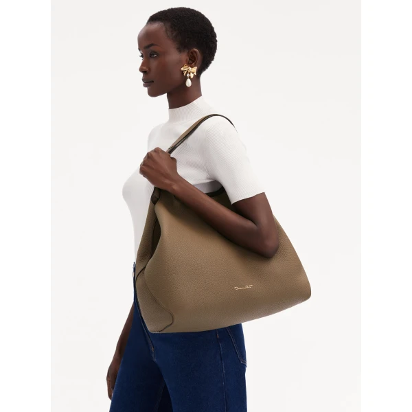 Oscar de la Renta bags and accessories