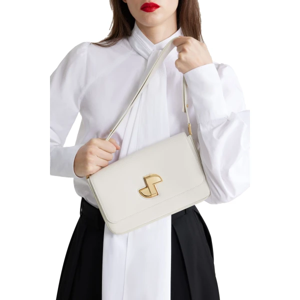 Le Classic Lock bag in Angora leather - Image 2