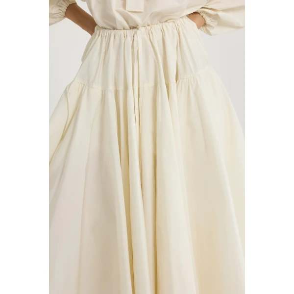 Long volume skirt in Ivory recycled faille - Image 4