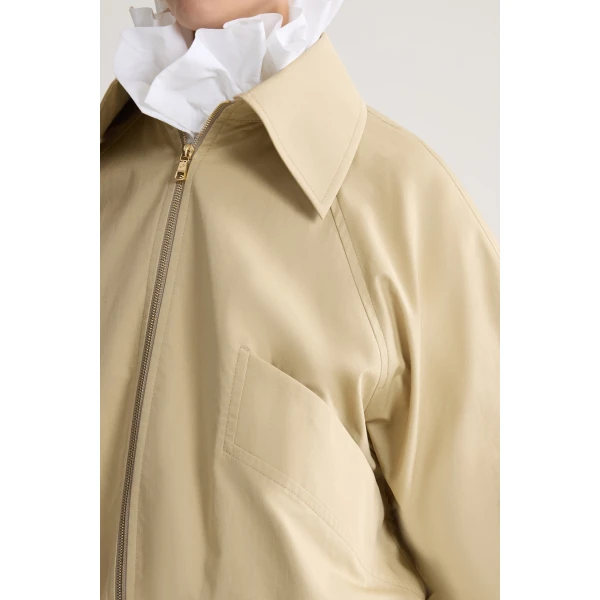 Organic cotton zippered jacket in Safari Sand - Image 4