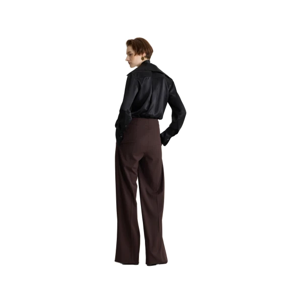 Wide collar blouse in Black organic silk - Image 3