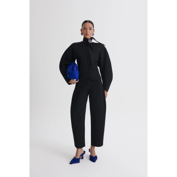 Crepe Knit Barrel Trouser