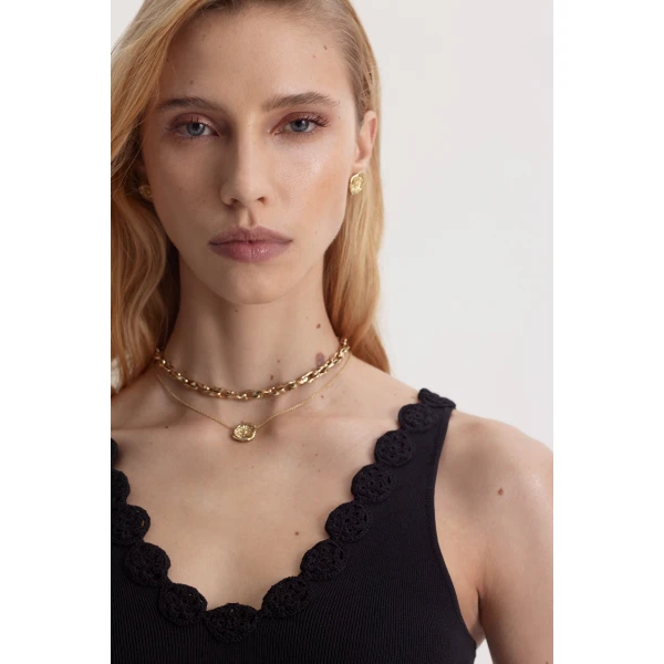 Crepe Knit Poppy Crochet Singlet