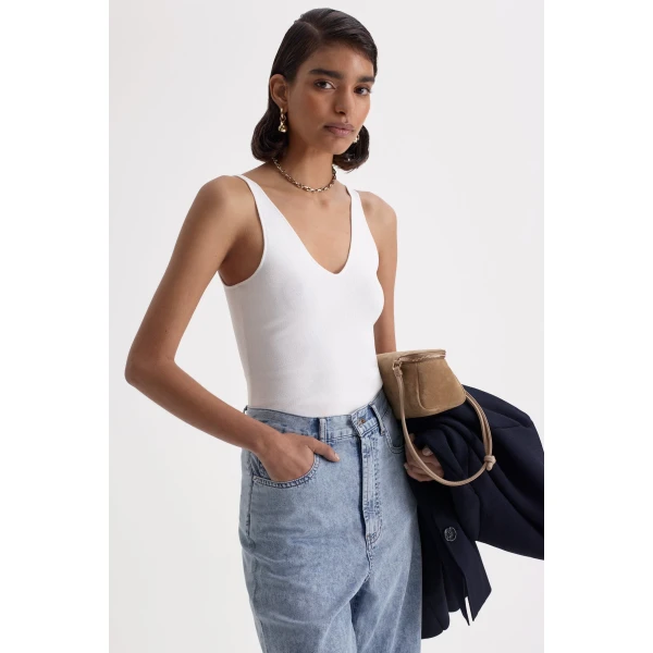 Crepe Knit V Neck Singlet