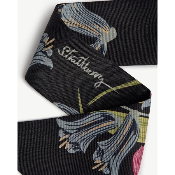 Blue and Pink Bluebell Floral