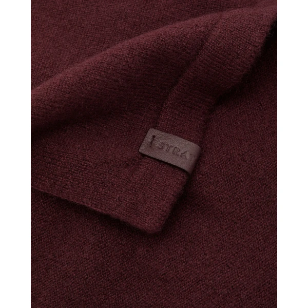 Red travel wrap