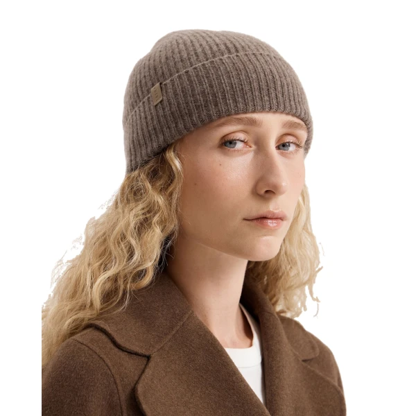 Brown beanie