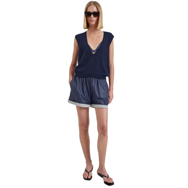 navy/grey shorts