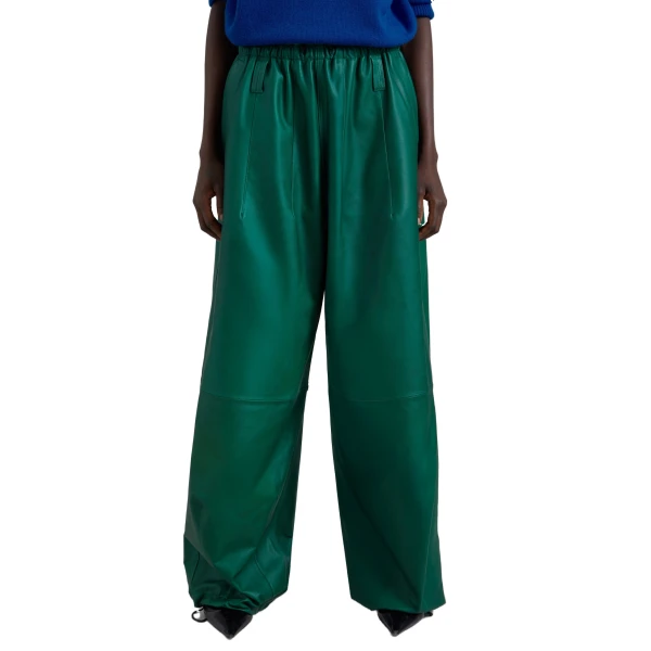 green pants