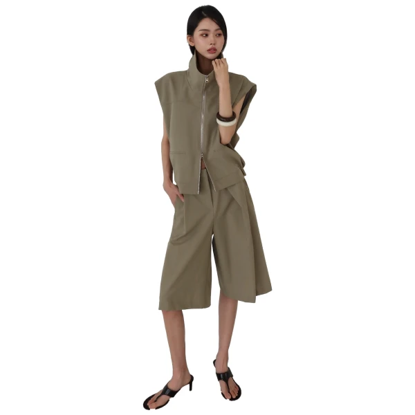 olive shorts