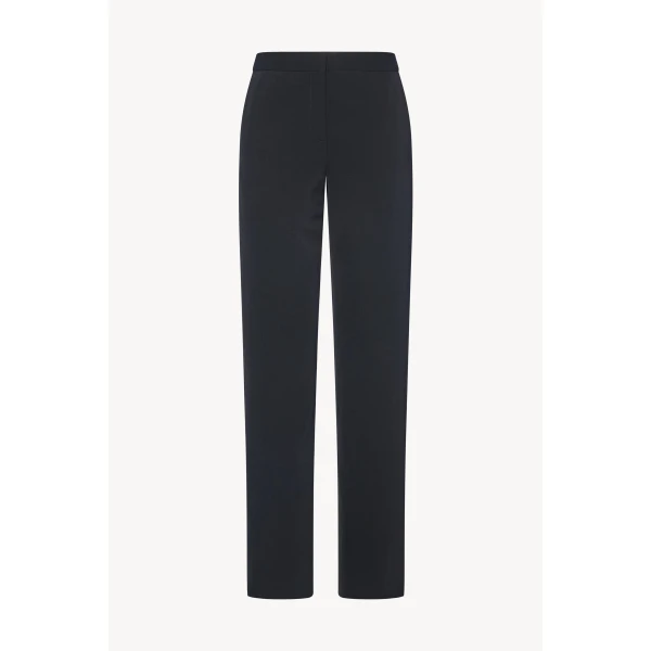 Aida Pant