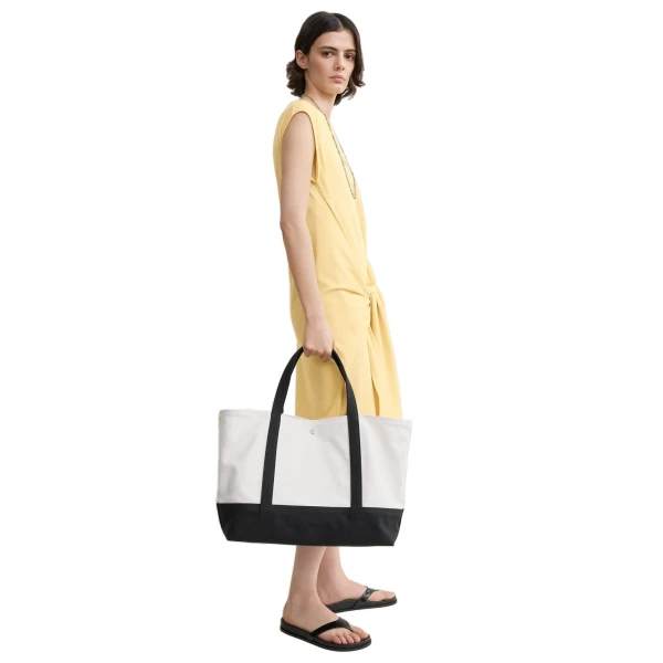 Beach tote in Ecru / Black - Image 2
