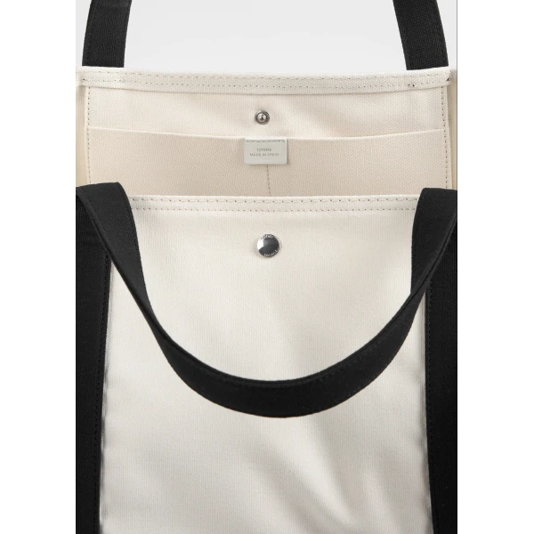 Beach tote in Ecru / Black - Image 5