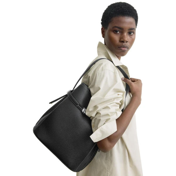 Belted grained-leather bucket bag in Black - Image 2