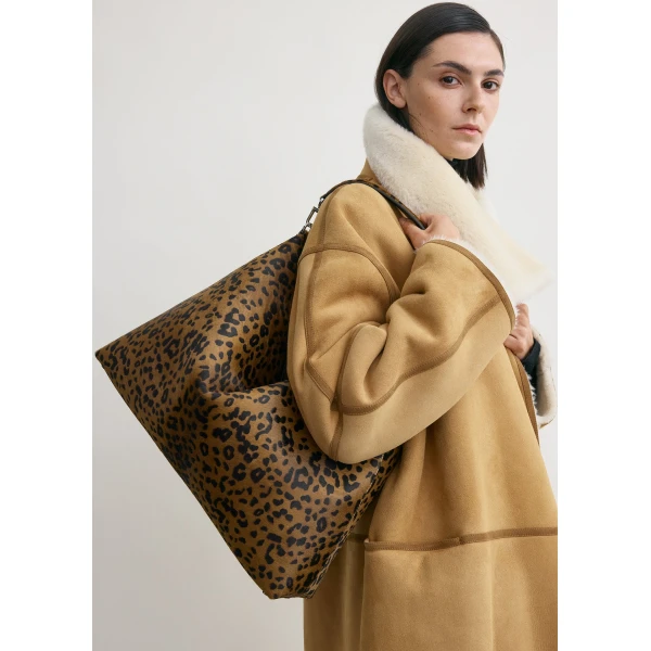 Bevel pony hair bag in Leopard - Image 2
